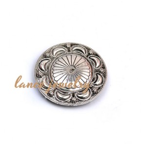 Zinc alloy pendant,a 29g big round pendant with a flower printed