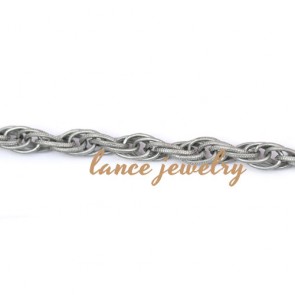 Cheap carved three rings iron chain in white or gold