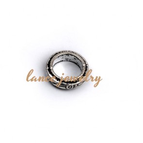 thick ring with pattern,zinc alloy pendant