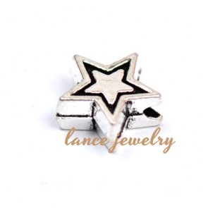 Zinc alloy pendant, a 7.5mm small five pointed star shaped pendant plating anti-sivler color, a hole on the side 