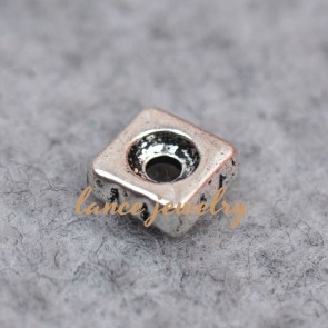 0.48g wholesale square shaped zinc alloy pendant