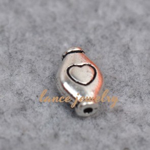 New fashionable Yiwu love meaning 0.84g zinc alloy pendant for wholesale