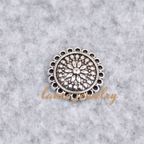 Best selling sunflower shaped zinc alloy pendant