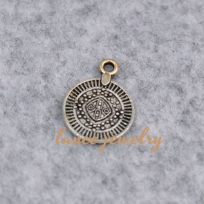 Special ring pattern religious zinc alloy pendant