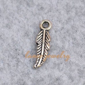 Classical OEM Leaf Bookmark Zinc Alloy Pendant 