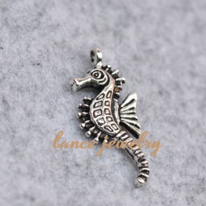 Fashion Lover's Seahourse Zinc Alloy Pendant 