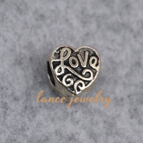 Hot sale love heart shaped zinc alloy pendant 