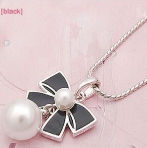 pearl bowknot chunky chain pendant necklace