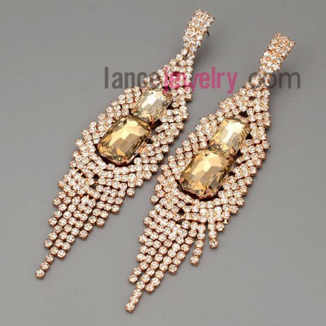 Elegant earrings with brass claw chain pendant decorated shiny rhinestone and golden crystal beads 