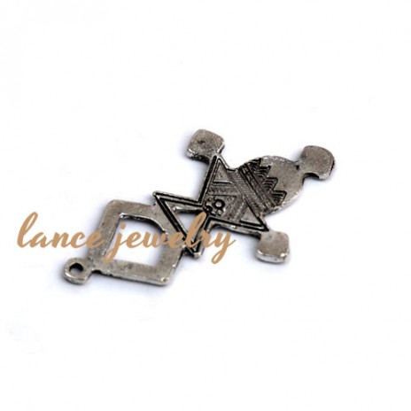 Zinc alloy pendant,a 5g person shaped pendant, a hat in the head and crooked legs