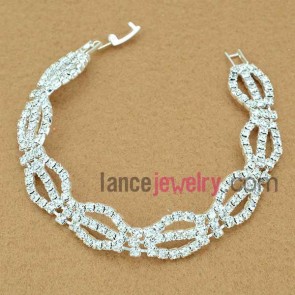Glittering rhinestone beads decorated bracelet