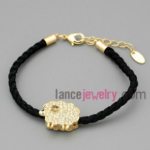 Lively sheep chain link bracelet