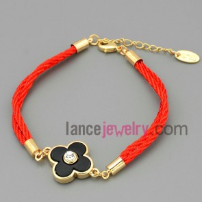 Cute flower model & rhinestone chain link bracelet