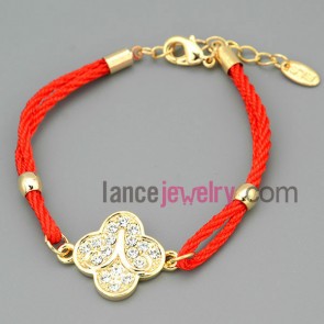 Special four-leaved clover chain link bracelet