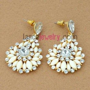 Sweet resin flower decoration earrings