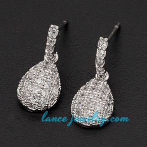 Traditional cubic zirconia decoration earrings