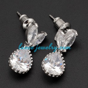 Cool earrings decorated with cubic zirconia of heart-shaped