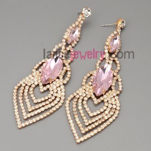 Sweet earrings with brass claw chain pendant decorated shiny rhinestone and pink crystal beads 