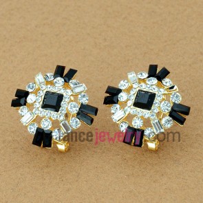 Special black crystal decoration stud earrings
