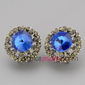 Shiny stud earrings with zinc alloy decorated multicolor crystal 