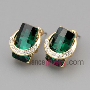 Romantic stud earrings with zinc alloy decorated many rhinestone and green crystal