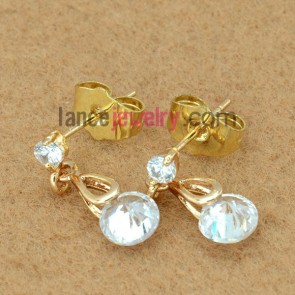 Fashion drop earrings with white color zirconia decorated pendant