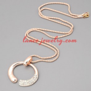 Mignon necklace with metal chain & openning ring pendant 