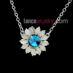 Sweet sunflower model pendant necklace