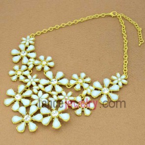 Romantic girl series sweater chain necklace with flower shape