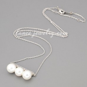 Elegant necklace with metal chain & white ABS beads pendant decorated 
