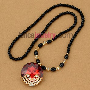 Fashion red crystal pendant ornate  strand necklace