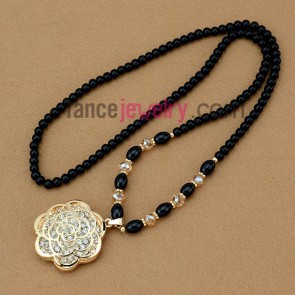 Elegant rhinestone rose pendant ornate  strand necklace