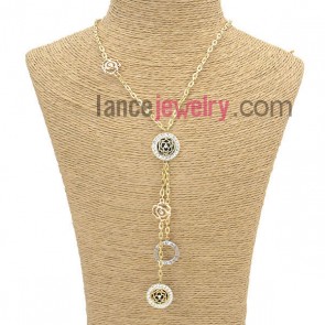 Fashion flower pattern with rhinestone pendant sweater chain