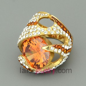 Unique alloy rings with rhinestone and gemstone 