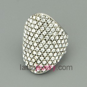 Nice alloy rings with rhinestone beads decorated