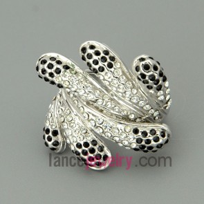 Delicate alloy rings with rhinestone beads