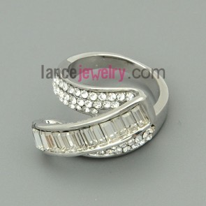 Unique rectangle shape zirconia and rhinestone decorated alloy rings
