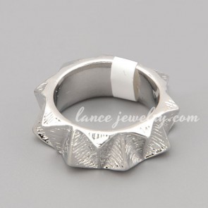 Elegant ring with zinc alloy in the special shape