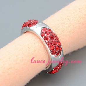 Simple ring decorate red rhinestone 
