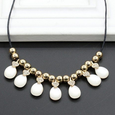  Wholesale White Bead Statement Girls Necklaces