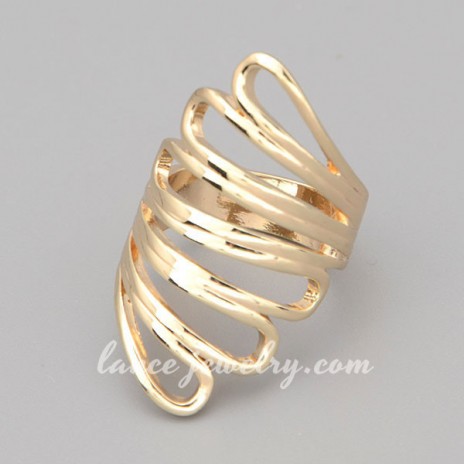 Special ring with gold zinc alloy decorated 