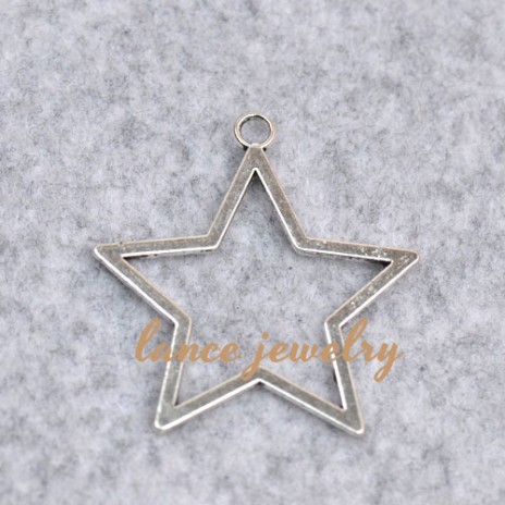Hot supply Yiwu star shaped zinc alloy pendant