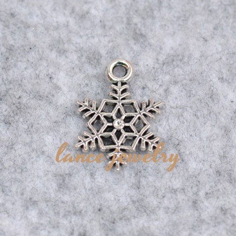 Best selling small sized sun flake zinc alloy silver and gold pendant 