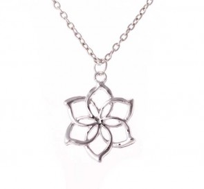 Peripheral Necklace Of The Hobbit: An Unexpected Journey Galadriel Flower Necklace
