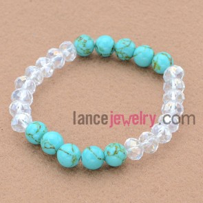 Pophlar crystal and stone bead bracelet.