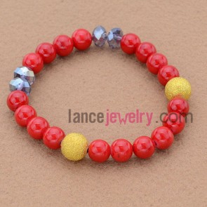 Gorgeous red color and facet acrylic bead bracelet.