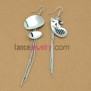 Special earrings with different iron pendant decorated shiny pearl powder 