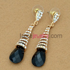 Cool series earrings decorated with black drop