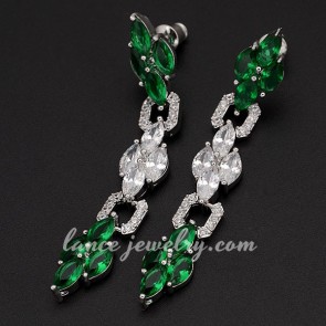 Mysterious green cubic zirconia decoration earrings 