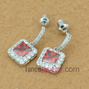 Dazzling earrings with copper alloy pendant decorated red cubic zirconia 